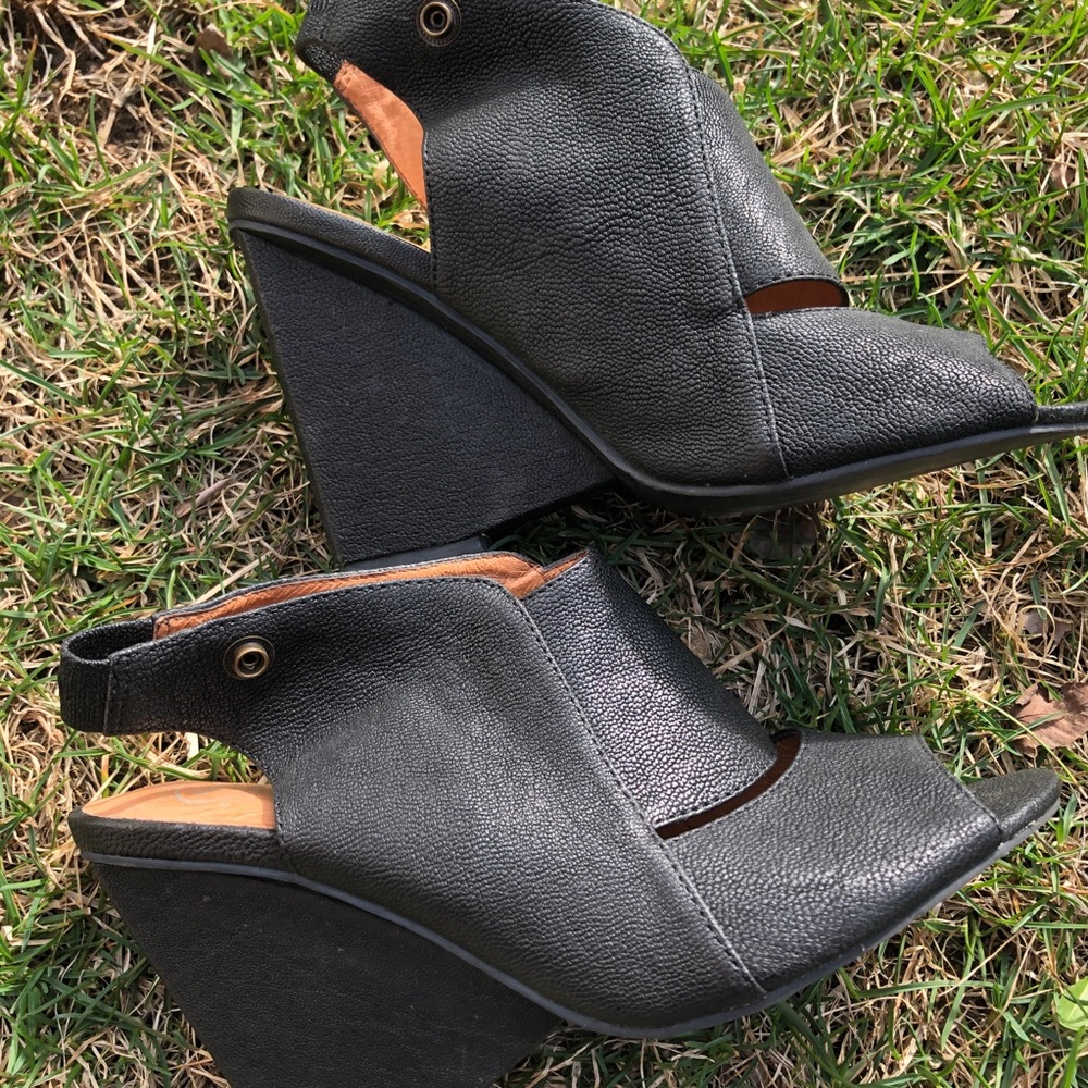 Jeffery Campbell Last Havana Black Sling wedges